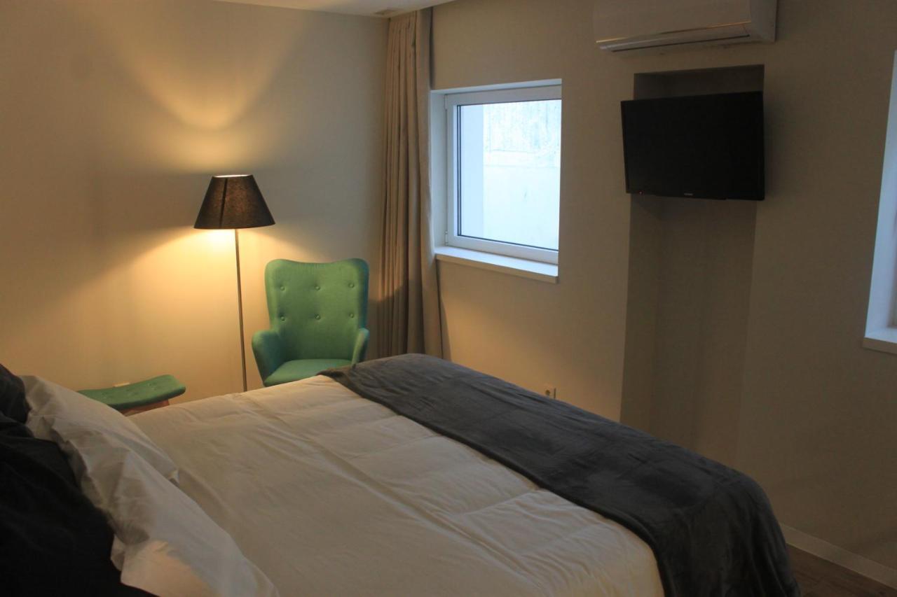 Novabila Guesthouse วีลาเรอัล ภายนอก รูปภาพ