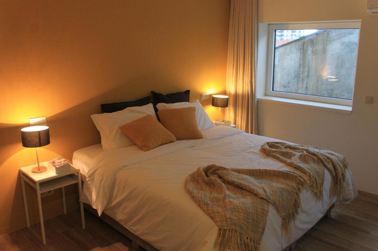 Novabila Guesthouse วีลาเรอัล ภายนอก รูปภาพ