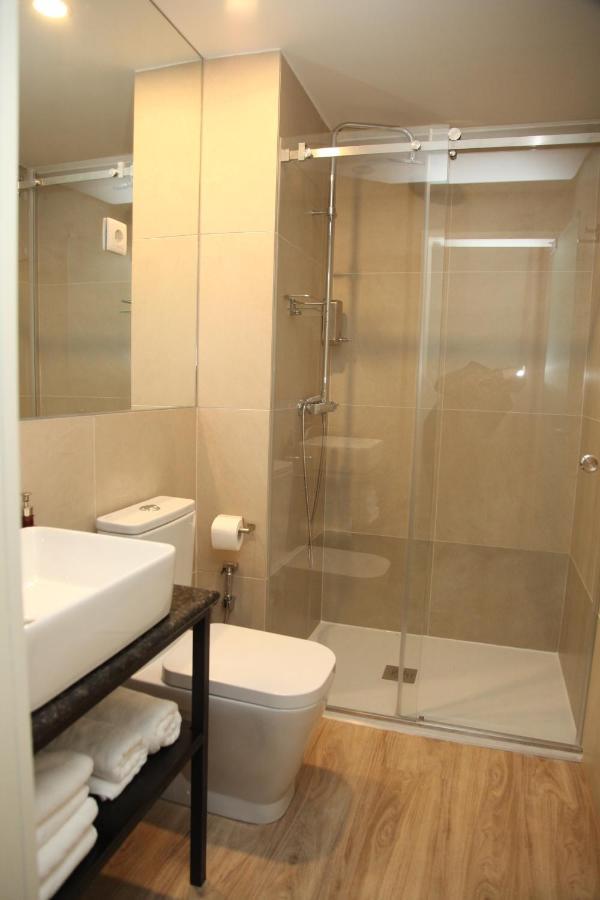 Novabila Guesthouse วีลาเรอัล ภายนอก รูปภาพ