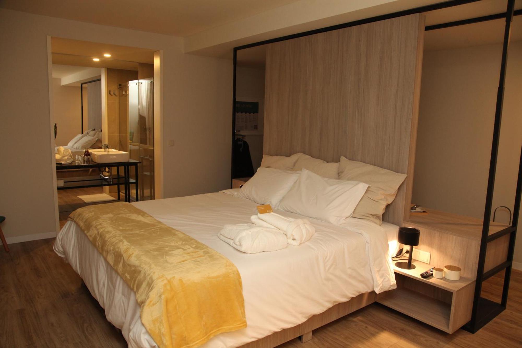 Novabila Guesthouse วีลาเรอัล ภายนอก รูปภาพ