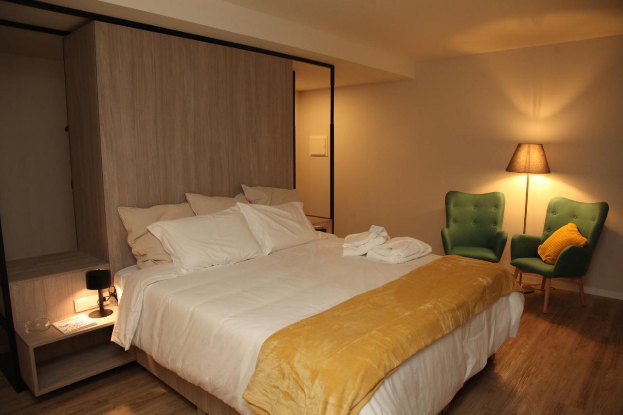 Novabila Guesthouse วีลาเรอัล ภายนอก รูปภาพ